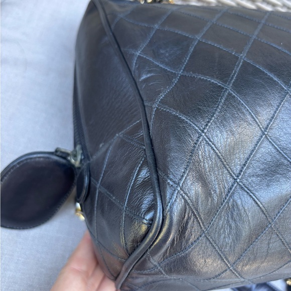 Authentic CHANEL wild stitch lambskin black shopper tote oversized CC charm - Picture 8 of 15